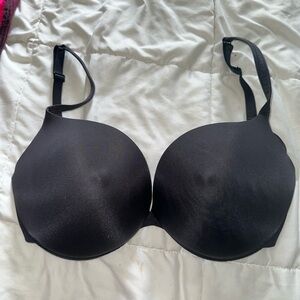 SKIMS Nipple Black Full Coverage Bra with Molded Cups